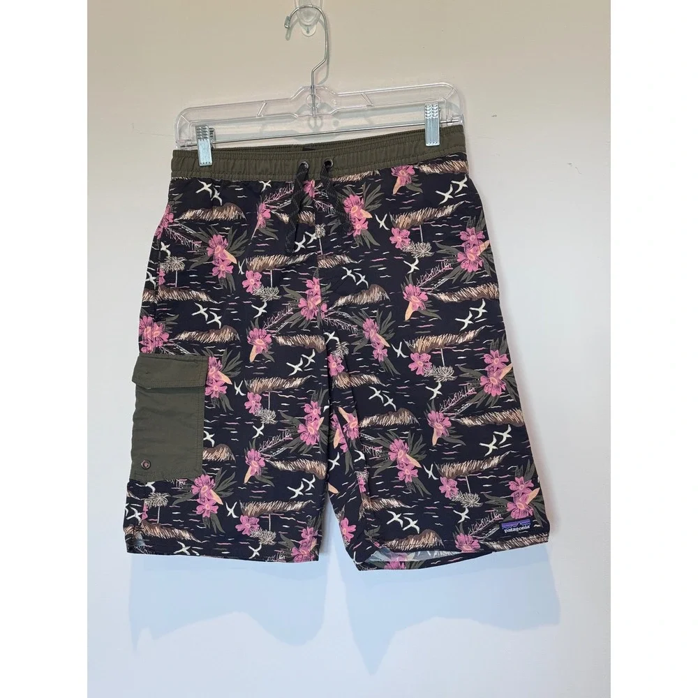 Patagonia Kids XXL Baggies Brimmer Shorts Tropical Floral Black Olive Green